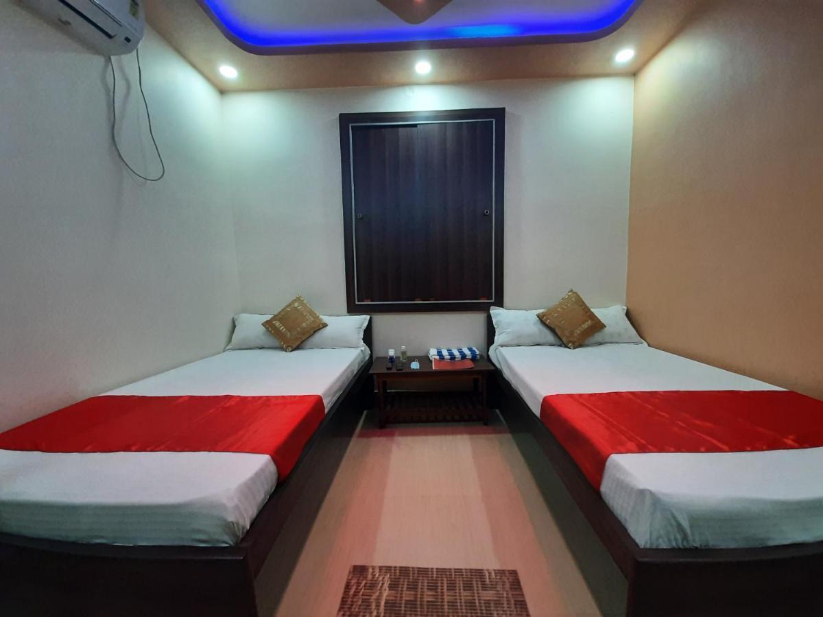 Hotel Shakuntla Palace - 400 Meters Away From Vishnu Pad Temple 7 Mins Walk 伽耶 外观 照片