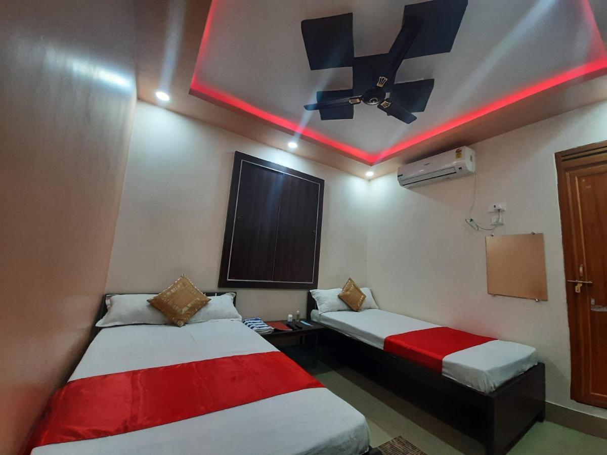 Hotel Shakuntla Palace - 400 Meters Away From Vishnu Pad Temple 7 Mins Walk 伽耶 外观 照片
