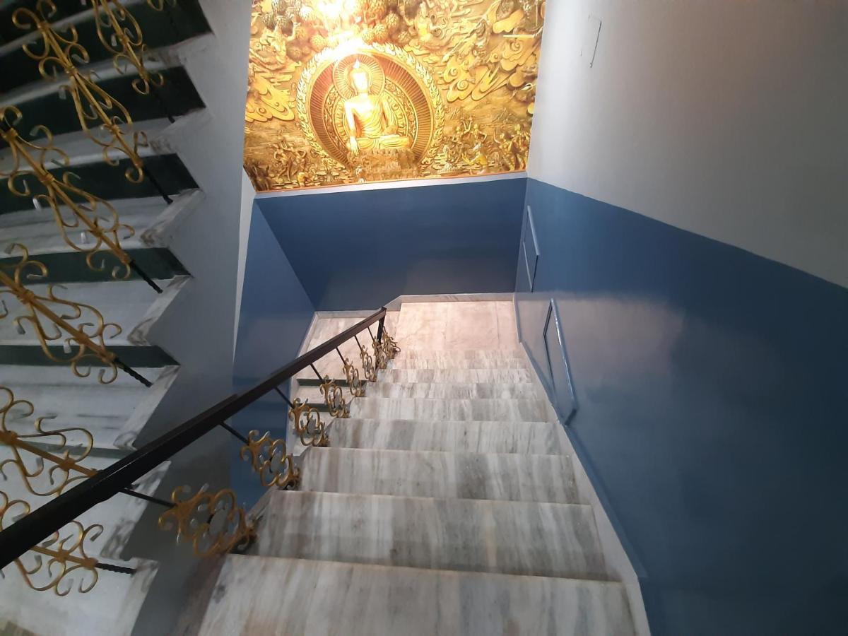 Hotel Shakuntla Palace - 400 Meters Away From Vishnu Pad Temple 7 Mins Walk 伽耶 外观 照片