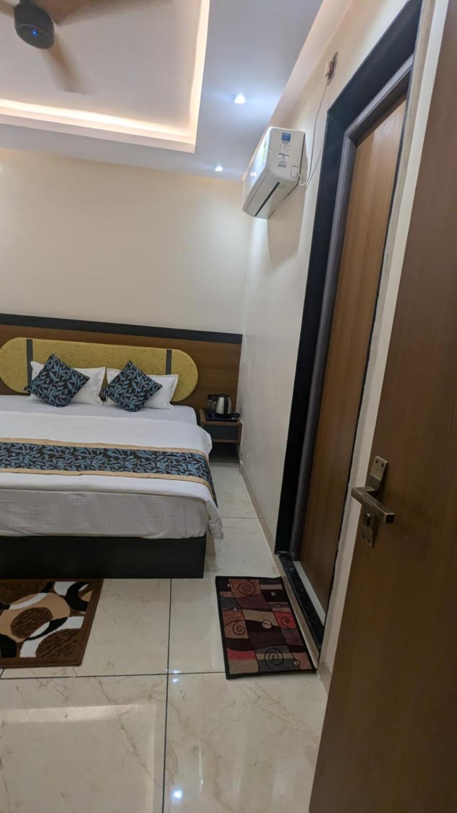 Hotel Shakuntla Palace - 400 Meters Away From Vishnu Pad Temple 7 Mins Walk 伽耶 外观 照片