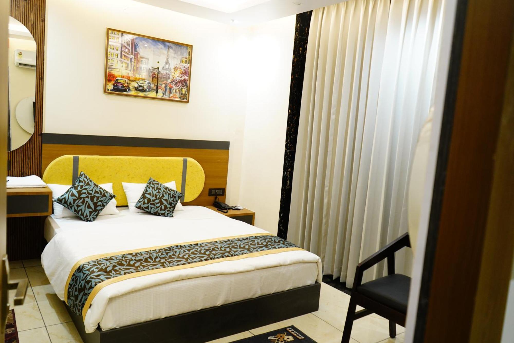 Hotel Shakuntla Palace - 400 Meters Away From Vishnu Pad Temple 7 Mins Walk 伽耶 外观 照片
