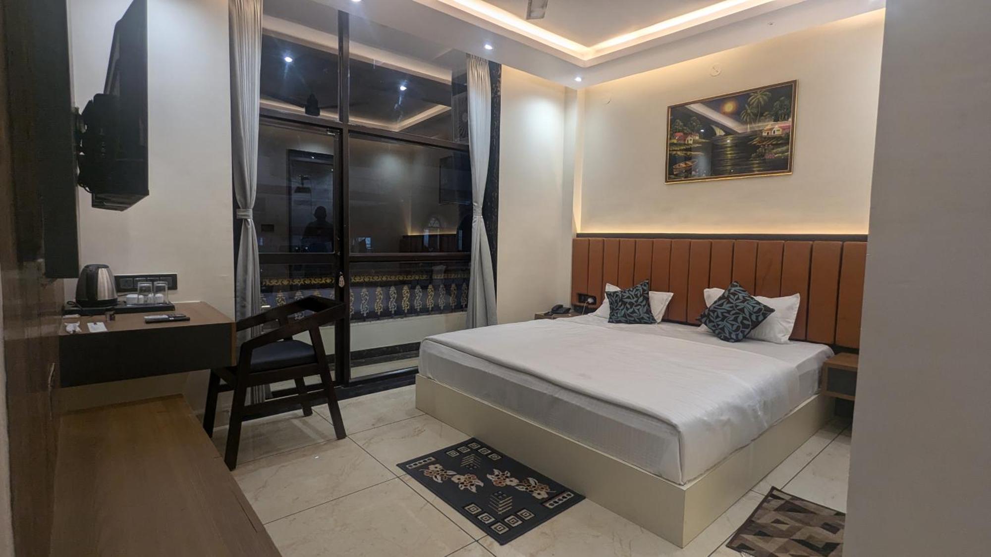 Hotel Shakuntla Palace - 400 Meters Away From Vishnu Pad Temple 7 Mins Walk 伽耶 外观 照片