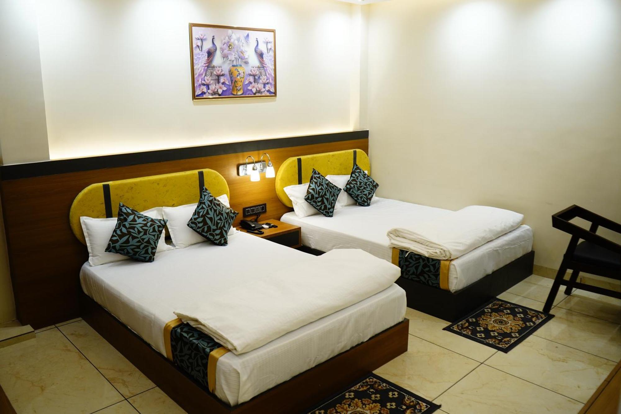 Hotel Shakuntla Palace - 400 Meters Away From Vishnu Pad Temple 7 Mins Walk 伽耶 外观 照片