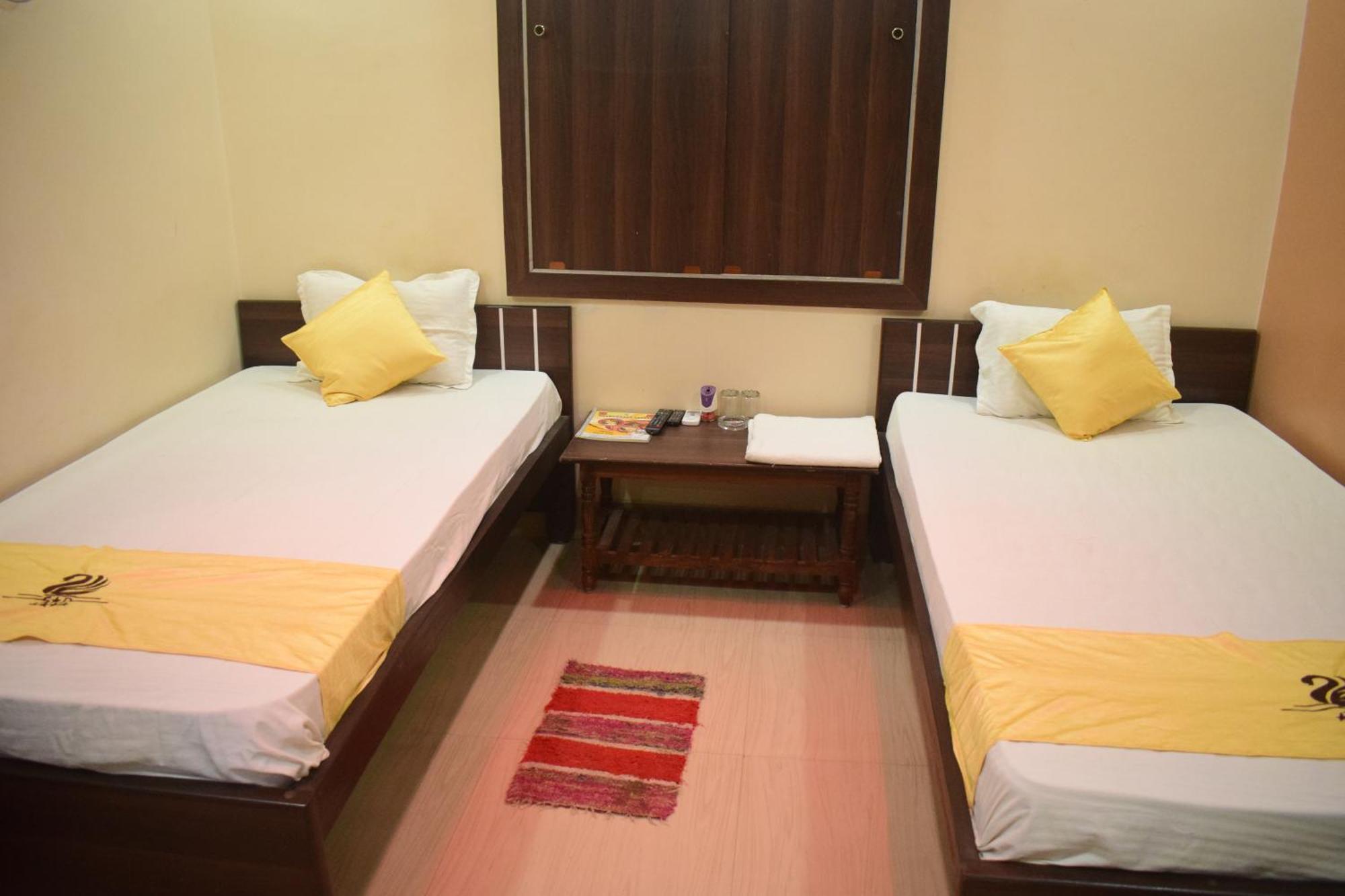 Hotel Shakuntla Palace - 400 Meters Away From Vishnu Pad Temple 7 Mins Walk 伽耶 外观 照片