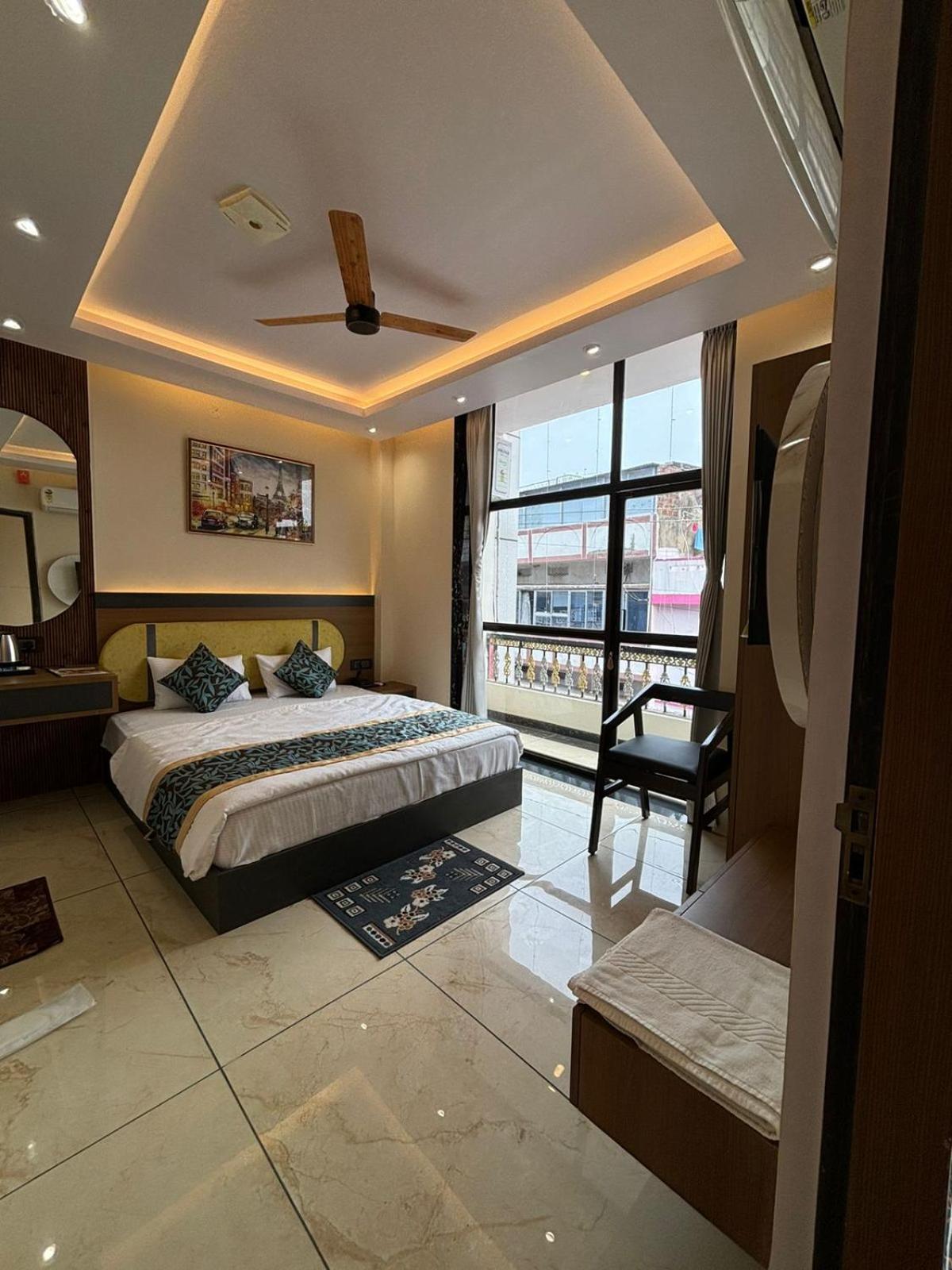 Hotel Shakuntla Palace - 400 Meters Away From Vishnu Pad Temple 7 Mins Walk 伽耶 外观 照片