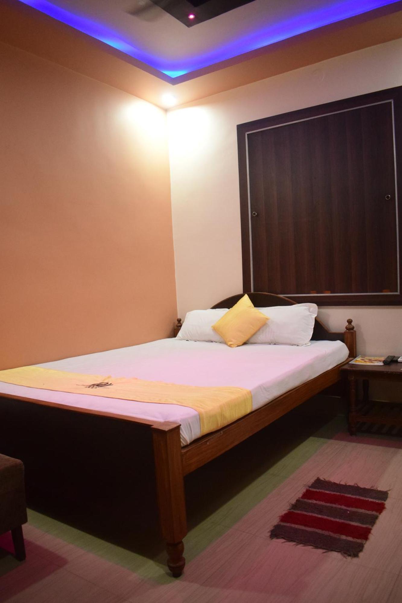 Hotel Shakuntla Palace - 400 Meters Away From Vishnu Pad Temple 7 Mins Walk 伽耶 外观 照片